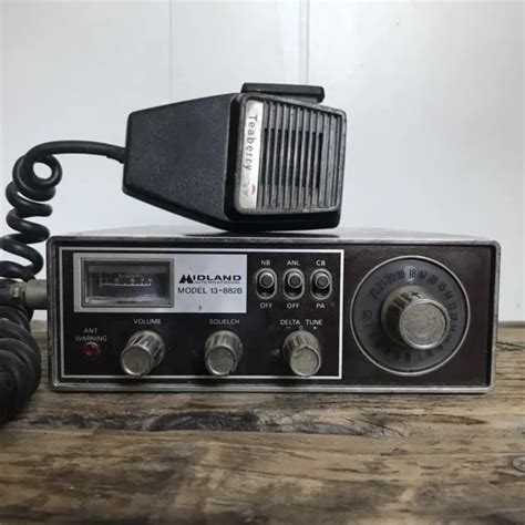 Vintage Midland Cb Radio Model 13 882b 23 Channel 1975 With Microphone