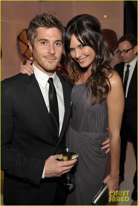 Photo Dave Annable Odette Annable Split 07 Photo 4371879 Just Jared Entertainment News