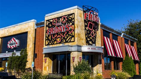 tgi fridays abruptly closes dozens of locations full list page 2 lipstick alley