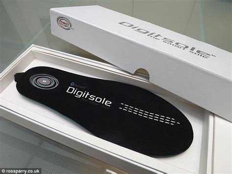 No More Cold Feet Smart Insoles Heat Shoes At The Press Of A Button