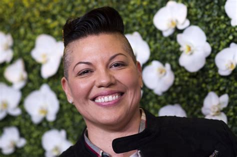 Grey S Anatomy Star Sara Ramirez Comes Out As Nonbinary