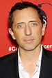 Gad Elmaleh, bouleversé au concert hommage à Daniel Lévi