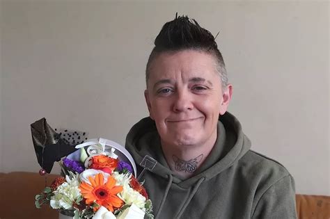 Brave Lanarkshire Mum Is This Weeks Say It With Flowers Recipient Daily Record