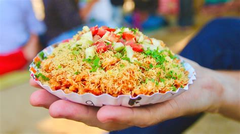 This malaysia n city is a heaven for a gastronomic experience. INDIAN STREET FOOD hunt in Mumbai, India - MOUTH-WATERING ...