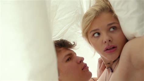 Nude Video Celebs Chloe Grace Moretz Sexy November Criminals 2017