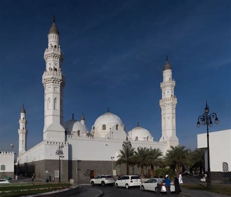 Melihat Deretan Masjid Tertua Di Dunia