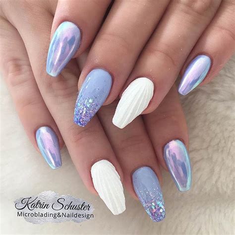 Pretty nails closet offers beautiful and affordable nail polish strips,safe and non toxic. 23 Mermaid Inspired Nails That Belong On The Beach | StayGlam