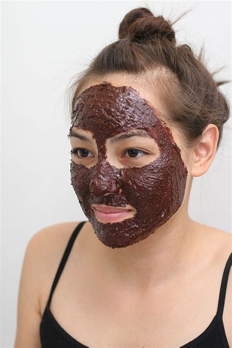 Achieve Flawless Looking Skin By Following Few Simple Tips