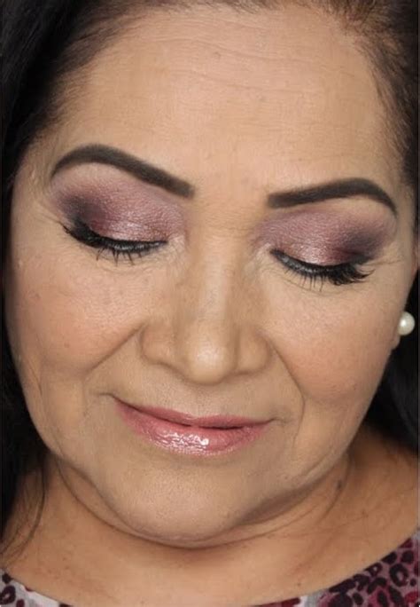 20 Graceful Eye Makeup For Older Women To Rock Sheideas