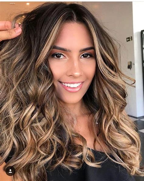 If you have dark blonde or medium brown hair, try using a kit in blonde tones that are only a few shades. Tutorial: a plant holder to do it yourself in 2020 | Balayage hair, Dark hair with highlights ...