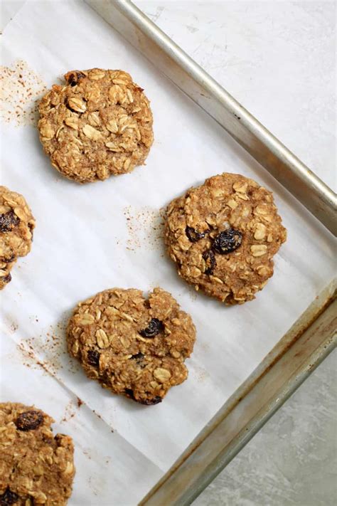 Healthy Banana Oatmeal Raisin Cookies No Added Sugar