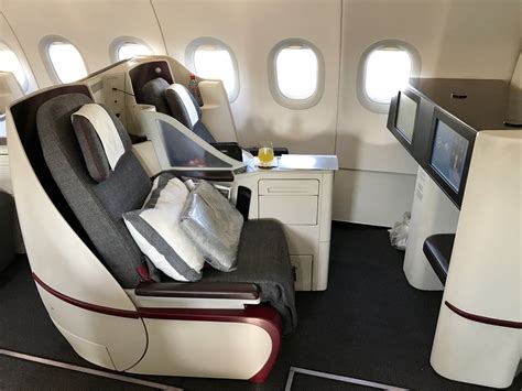 Review Qatar Airways A320 Business Class Lieflat
