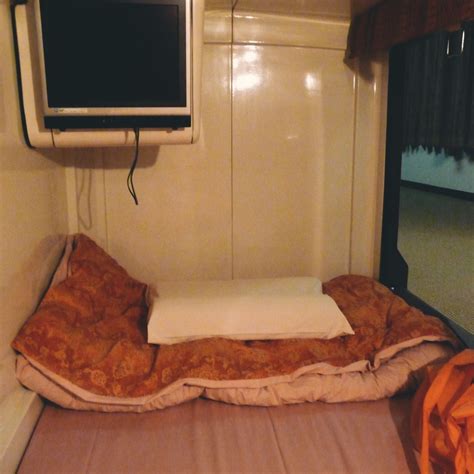 As plan to take bus frm nagoya to tokyo. Staying in a female capsule hotel in Nagoya, Japan - Bunch of Backpackers