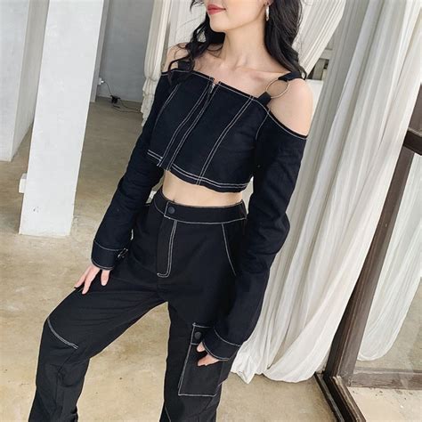 Black Joggers Two Piece Set Women Off Shoulder Crop Top And Cargo Pants Piece Set Women S Suit