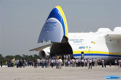 21 декабря 1988 года гигант совершил свой первый полет. Украинский самолет попал в Книгу рекордов Гиннеса » Книга ...