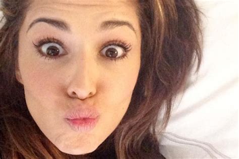 Cheryl Cole Posts Barefaced Selfie On Instagram But Still Hasnt