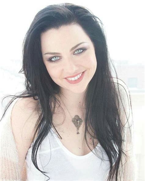 Pin By Ales And Ales On Amy Lee Amy Lee Metal Girl Amy