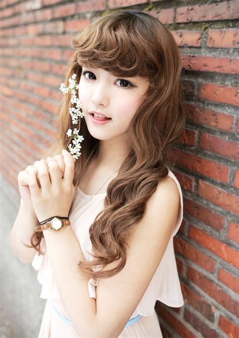 Lee Geum Hee Korean Ulzzang Trim Bangs Curly Bangs Blunt Bangs Natural Hair Styles Long