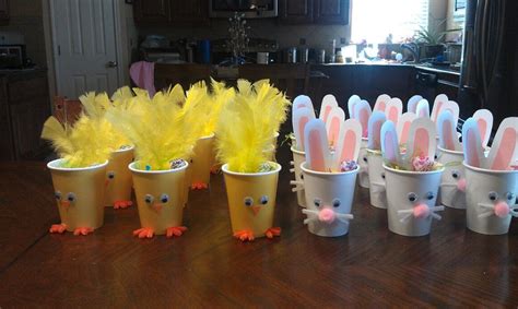 Easter science experiments & stem projects for kids! Chick and Bunny treat cups!! Add a little easter grass and ...