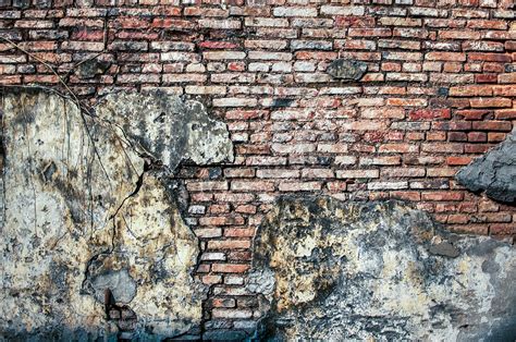 The Old Brick Wall Pickawall