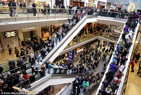 Uk Shoppers Set For New Year Debt Crisis After Record £43bn Is Spent