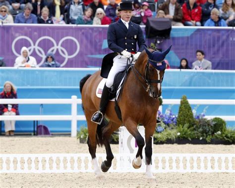 Ann Romneys Horse Rafalca Cant Walk The Walk In Olympic Dressage And