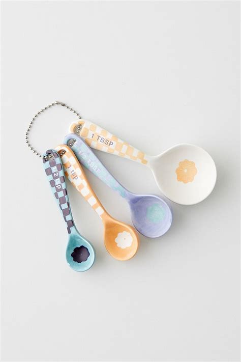 Emma Measuring Spoon Set Urban Outfitters Uk