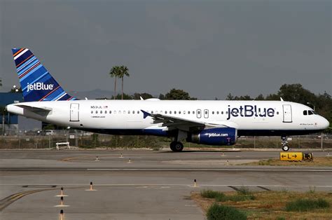 Aero Pacific Flightlines Another Jetblue A320 Wears The Barcode Tail