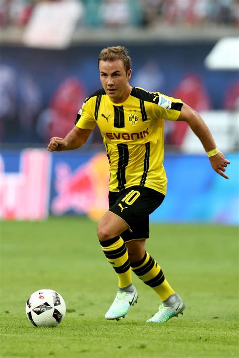 His name is mario and hes another player from borussia dormund. Mario Goetze Photos Photos - RB Leipzig v Borussia ...
