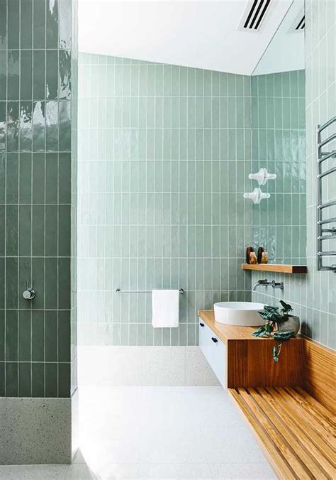 Mimicking the distinctive look of subway bricks this glossy design is versatile enough to work with any interior style. Different ways to lay subway tiles - Tile Republic ...