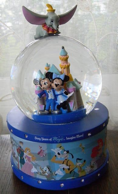 Disney Snowglobes Collectors Guide Disney Snowglobes Snow Globes