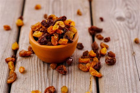 Healthy Benefits Of Raisins Good For You On The Table