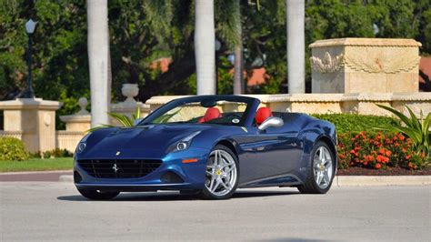 Top 300 Convertible Ferrari California