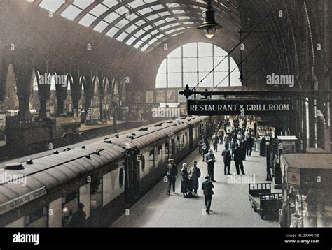 Kings Cross Station London Lner The Queen Of Scots Pullman