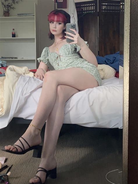 Best U Garbagebunni Images On Pholder Snow Whites Nude Selfie And
