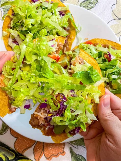 How To Eat Tostadas A Loaded Vegan Tostada Recipe Very Veganish