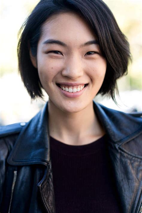 This great haircut looks perfect for teenagers. New Short Asian Hairstyles:Pixies,Bobs and Lobs