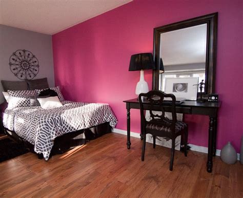20 Gorgeous Pink And Black Accented Bedrooms Home Design Lover Hot Pink Bedrooms Eclectic