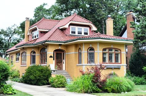 Pin By Amunet Bahiti On Home Design Red Tiles Chicago Style Bungalow