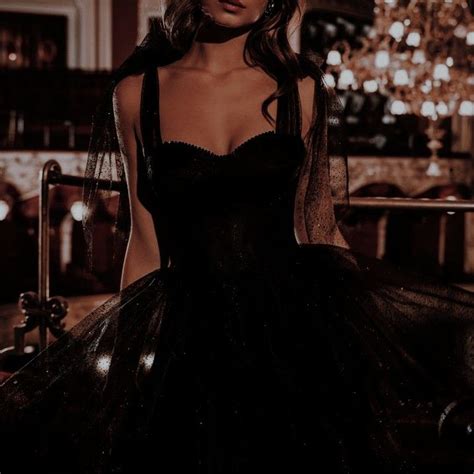 Pin By 𝒍𝒊𝒗 On Story Board In 2021 Black Ball Gown High Fashion