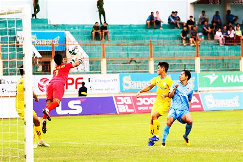 Thầy trò hlv trương việt hoàng đứng trước cơ hội giành chiến. Vòng 8 Giải hạng Nhất quốc gia LS: Sanna Khánh Hòa - Biển ...