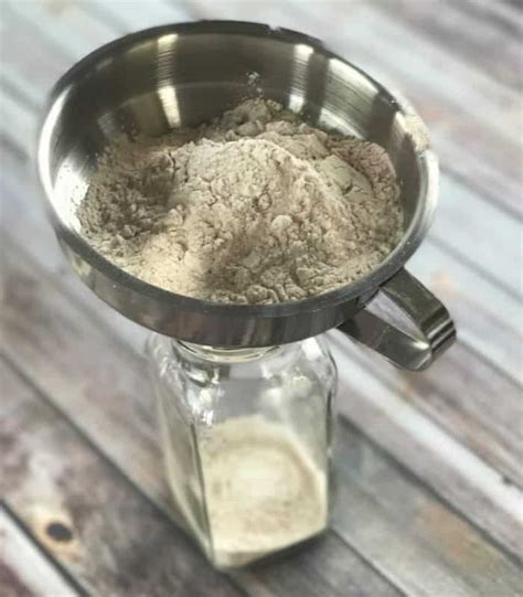 A thoughtful, handmade gift is always a winner, and this easy diy body silk recipe will be sure to this specific recipe can be used on the face and all over the body, and can even be used as baby powder! DIY Dusting Powder Recipe with essential oils - ONE essential COMMUNITY