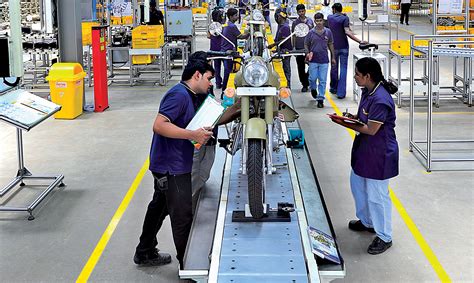 The history of royal enfield began with the enfield cycle company, which made motorcycles, bicycles, lawnmowers and stationary royal enfield motorcycles were being sold in india since 1949. Royal Enfield's new plant at Oragadam | Bike Gallery ...