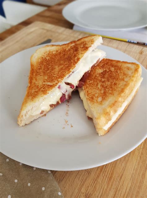 The Ultimate Grilled Cheese Pinch Of Nom
