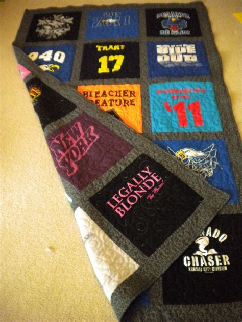 Make An Amazing T Shirt Quilt In 7 Steps Craft Projects For Every Fan