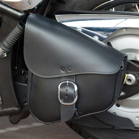 Willie And Max Black Leather Swingarm Bag With Chrome Buckle Triangulated