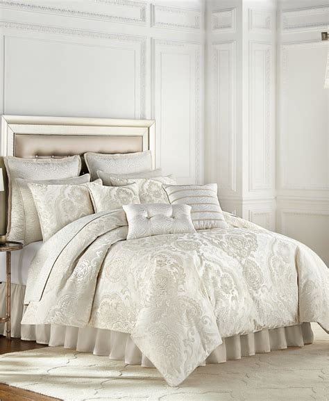 Croscill Astrid Bedding Collection And Reviews Designer Bedding Bed And Bath Macys White