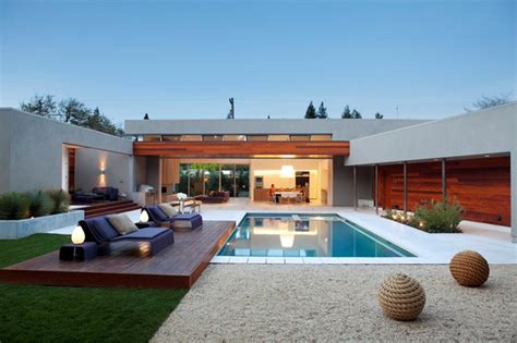 We did not find results for: U Shaped House Plans With Swimming Pool U-shaped Courtyard One Story Home Elements And Style ...