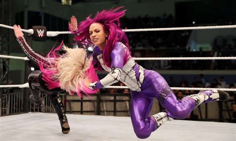 Wwe Made History With The First Ever Womens Wrestling Match In Abu Dhabi