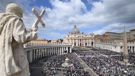 A Vatikán tudott a pedofil papok szexuális visszaéléseiről | Bumm.sk